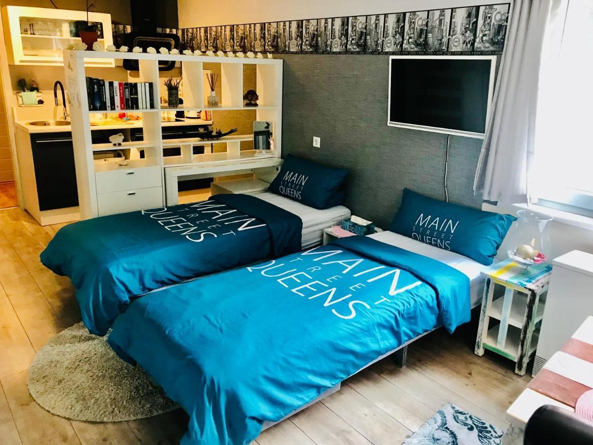 Wohnung Mit Charme, Netflix 赖因斯特滕 外观 照片